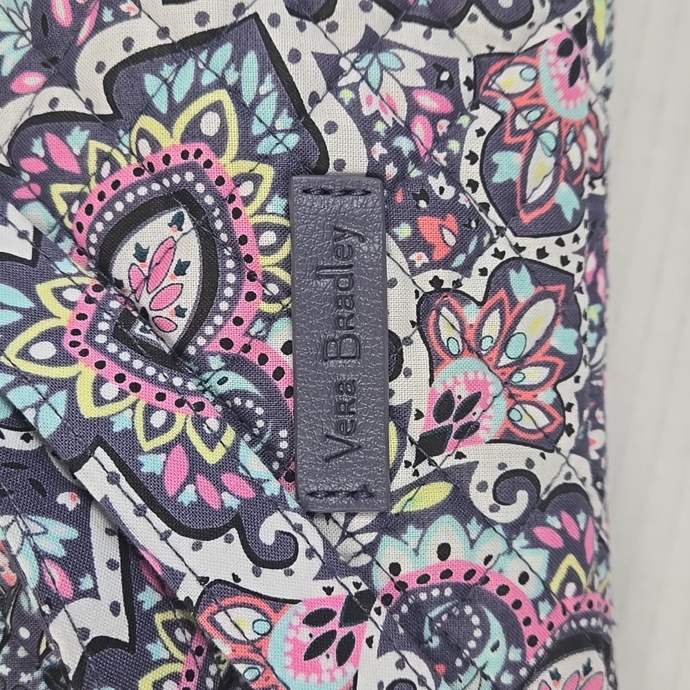 Vera Bradley | Iconic Hipster Bonbon Medallion - Picture 10 of 10